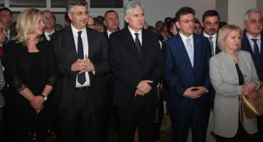 Mostar, HGK, HGK u Mostaru, dr. Dragan Čović, Andrej Plenković