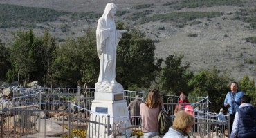 ČUDO U MEĐUGORJU: Belgijanka nepokretna 14 godina ozdravila za vrijeme svete Pričesti: ‘Osjetio se snažan miris’
