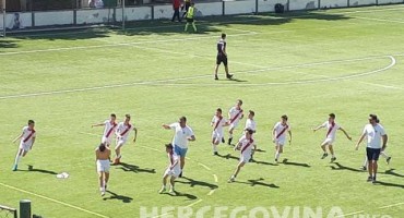 mlađi kadeti zrinjskog u makarskoj