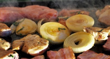 Gastro-predigra iliti kako pripremiti savršen prvomajski roštilj