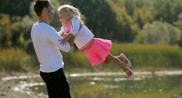 Djevojčice su lijepe na tatu