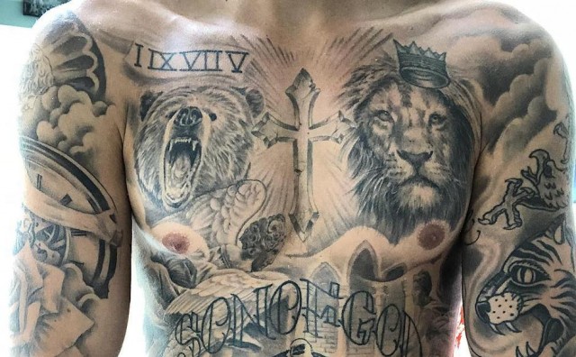 Justin Biber pokazao kako izgleda njegovo tijelo nakon sto sati tetoviranja