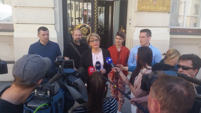 Hrvatska zemlja, referendum
