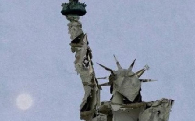 Potresna fotografija Kipa slobode napravljenog od ruševina nečijeg doma u Alepu