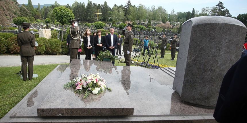 Obilježena 20. obljetnica smrti ratnog ministra obrane Gojka Šuška