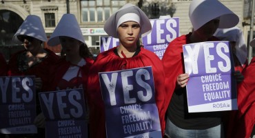 Povijesni referendum: hoće li Irci glasanjem uspjeti ublažiti najkontroverzniji zakon o pobačaju u Europi?