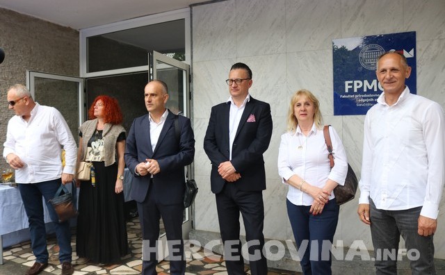 FPMOZ: Održana radna Izložba 5. po redu likovne kolonije Krešimir Ledić