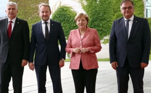Članovi Predsjedništva BiH na sastanku kod Angele Merkel