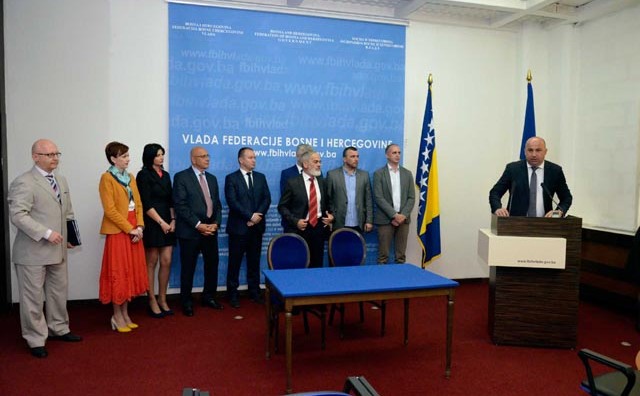 kolektivni ugovor
