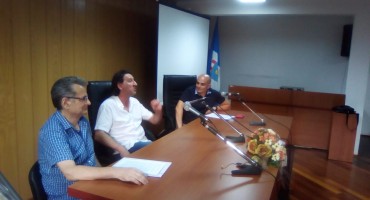 Svugdje tamo gdje se čuju i odjekuju naša Hrvatska zvona dužni smo ostati i opstati.