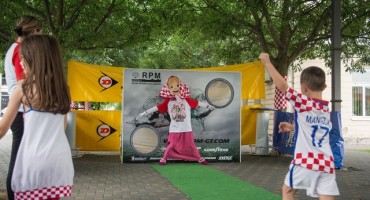 Fan zona Ljubuški -  Sutra obiteljski dan