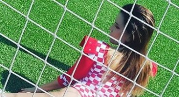 Nives Celzijus gologuza pozirala za navijačku fotku