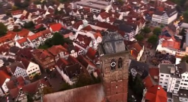 Drama u Njemačkoj: Muškarac iz BiH popeo se na krov kuće i prijetio da će skočiti