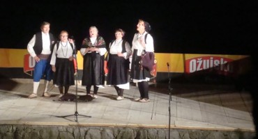 Dream Team Babe iz Ljubuškog oduševile na smotri folklora u Drumu