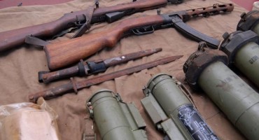 Žena dobrovoljno predala poveći arsenal oružja: Policija preuzela puške, mitraljeze, streljiva...