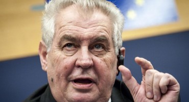 Češki predsjednik sazvao konferenciju za novinare pa ih ostavo bez teksta