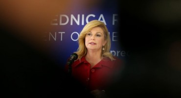 Predsjednica tvrdi da joj izvrću izjave: 'Nije problem u ljudima koji odlaze, nego u neodgovornim političarima'