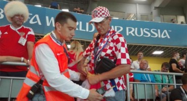 Navijaču iz Livna na utakmici u Rusiji uzeli zastavu Herceg Bosne