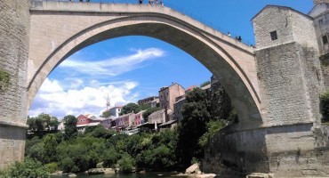 Na današnji dan otvoren novi Stari most u Mostaru