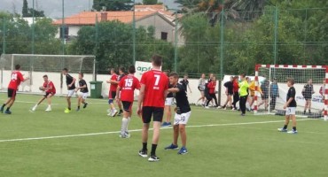 Nema brige za  rukomet u Mostaru: Odlični rezultati mladih rukometaša Zrinjskog na jakom turniru u Makarskoj