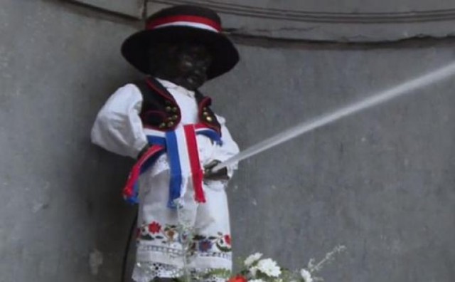 Manneken Pis odjeven je u hrvatsku narodnu nošnju