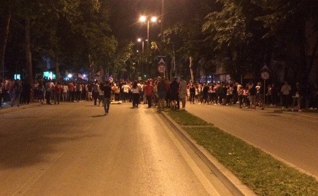 Ovako se u Mostaru slavilo u nedjelju, navijači večeras očekuju puno veću feštu