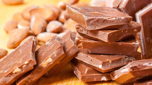 Bademi i čokolada protiv kolesterola
