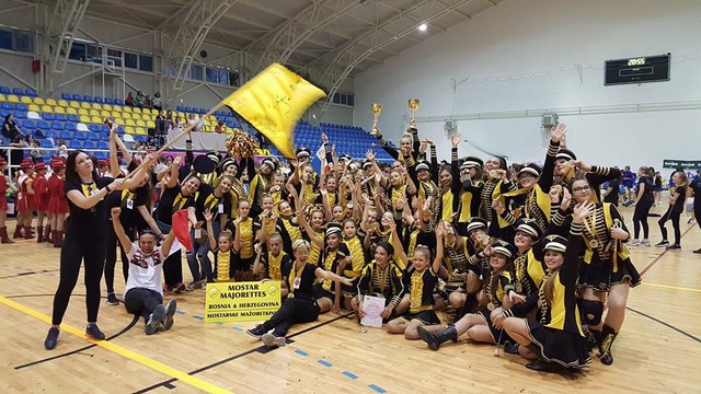  Mostarske mažoretkinje briljirale na prvenstvu Nacionalnog mažoret saveza