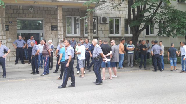 policija štrajk