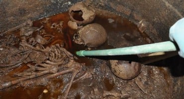 Stara 2000 godina: Tisuće ljudi žele piti tekućinu iz sarkofaga 