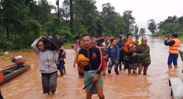 U pucanju brane poplavljeno 6 sela: Ima mrtvih, stotine ljudi nestalo