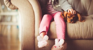 Pet razloga zašto biste trebali djetetu dopustiti psa