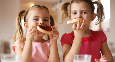 Pedijatri upozoravaju: 'Roditelji moraju biti svjesni čime hrane svoju djecu'