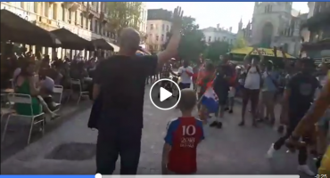 Mali Hrvat 'zapalio' centar Bruxelles-a noseći hrvatsku zastavu 