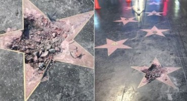 Ponovno uništena zvijezda Donalda Trumpa na holivudskoj stazi slavnih!