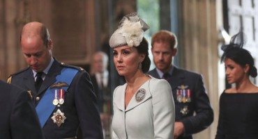 Princ William postao viralni hit: pored ozbiljne Kate suzdržavao se da ne pukne od smijeha