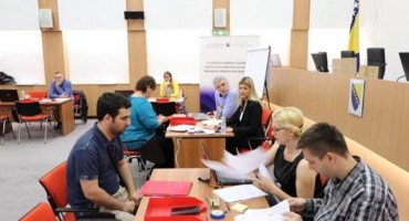 Sutra u ponoć ističe rok za podnošenje prijava za glasanje izvan BiH