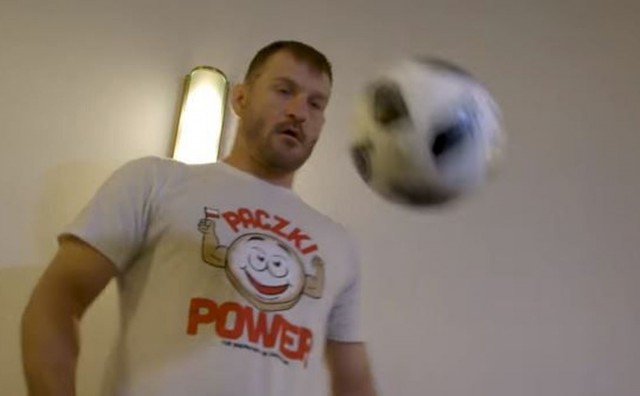 Miočić pokazao nogometne vještine pa otkrio čega se boji više od Cormiera