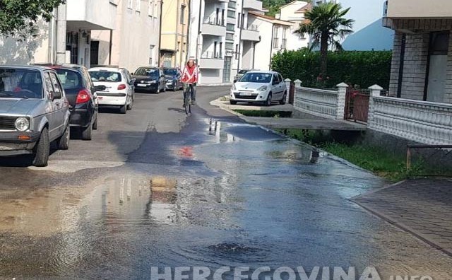 Mostar: Nakon nedavnog asfaltiranja Stara Ilićka ponovno pod vodom 