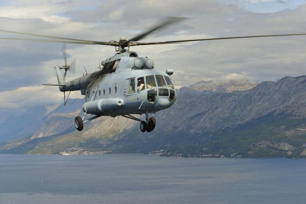 U helikopteru rodila bebu dok su je vozili u bolnicu