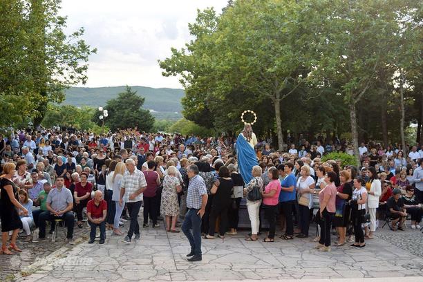Katolici diljem BiH danas proslavljaju blagdan Velike Gospe