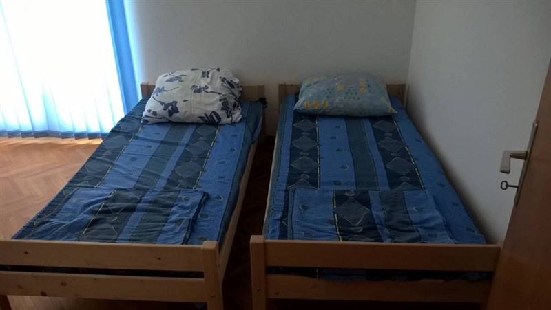 Iznajmljuje se stan u Mostaru za troje studenata ili studentica