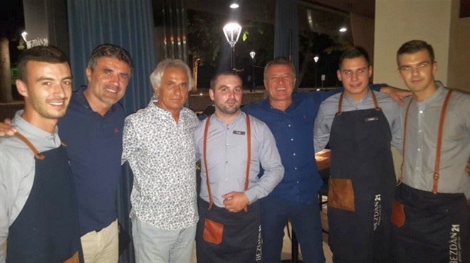 Mamići i Halilhodžić ugodno razgovarali, te se družili s obožavateljima u Grudama