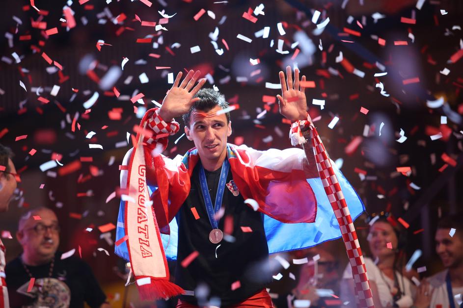 Još jedan odlazak velikana: I Mandžo se oprostio od repke!