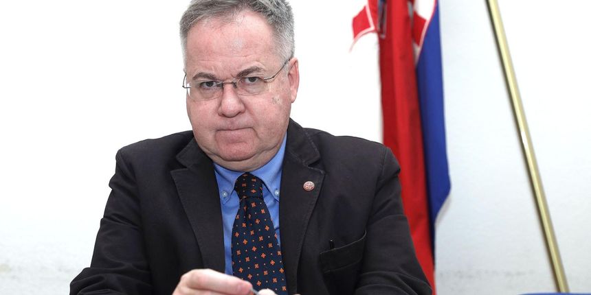 Poznati novinar prijavio prijetnje smrću: 'Poslana mi je poruka u kojoj ustaša drži zaklanu glavu Srbina'