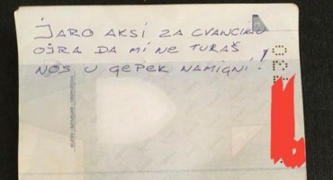 BOSANAC CARINIKU OSTAVIO PORUKU U PUTOVNICI: Za kratko vreme postala je HIT, pogledajte zašto!