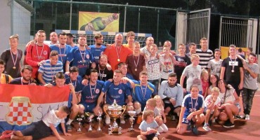 Pregrađe pred punim tribinama došlo do naslova prvaka u Ljubuškom