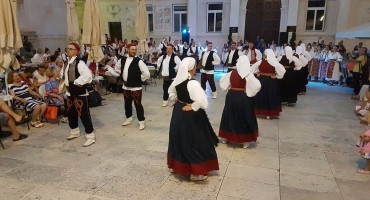 Ljetna Škola hrvatskog folklora