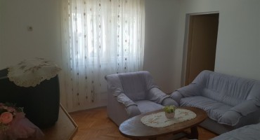 Mostar: Prodaje se dvosoban stan - 20.08.2018