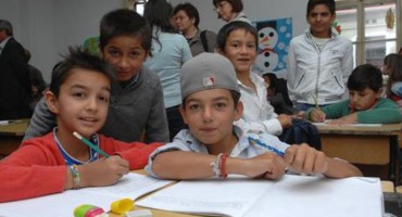 U BiH živi oko 50.000 Roma, djeca se moraju obrazovati, ići u vrtiće i škole